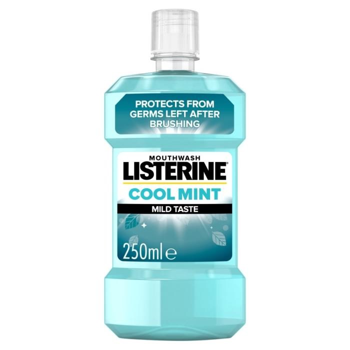 LISTERINE Cool Mint Mild Taste Płyn do płukania jamy ustnej bez alkoholu 250 ml